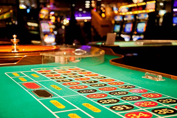 bso88 MSC live-dealer studio with multiple blackjack tables and multi-camera broadcast setup